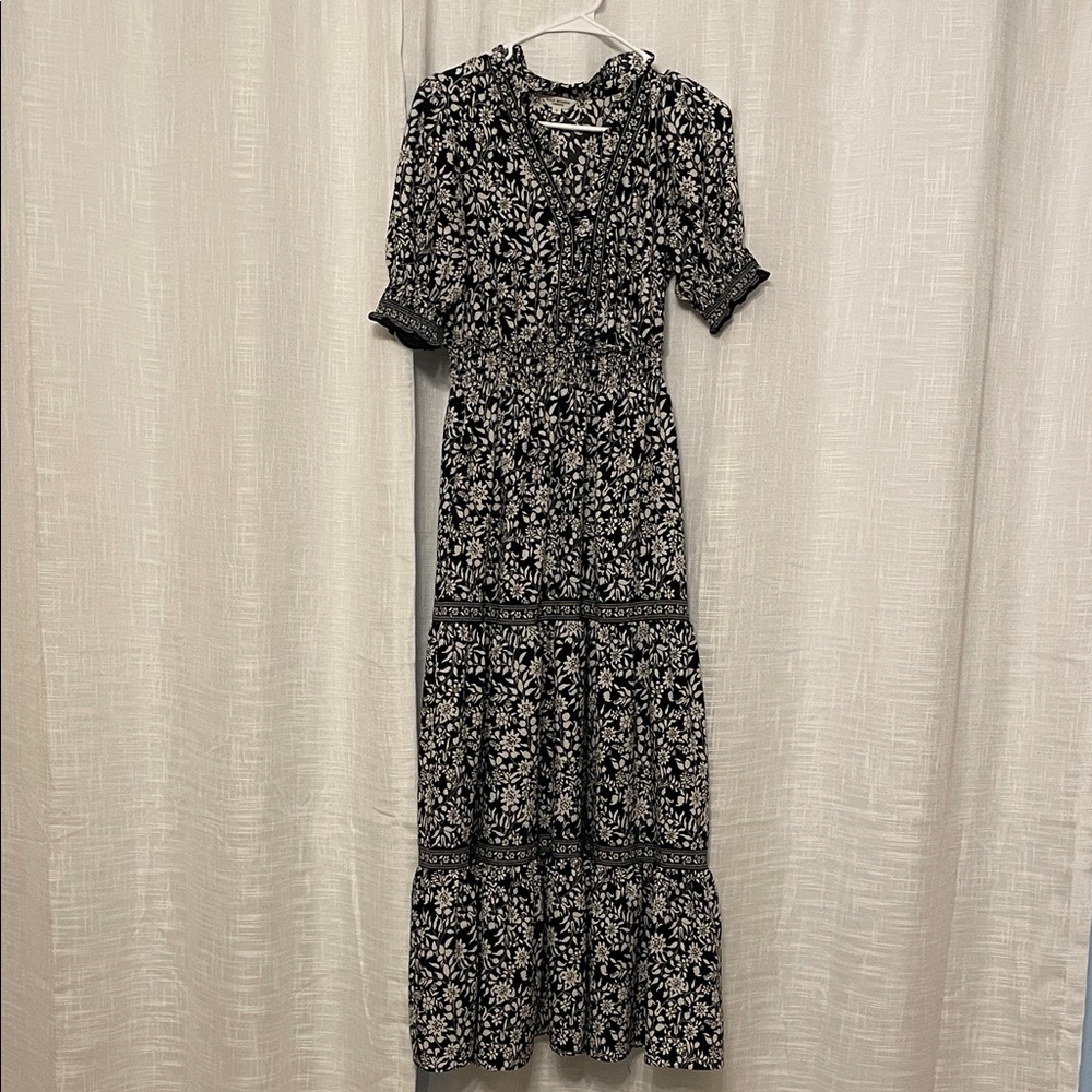 Max Studio Black and Cream Floral Maxi Dress
